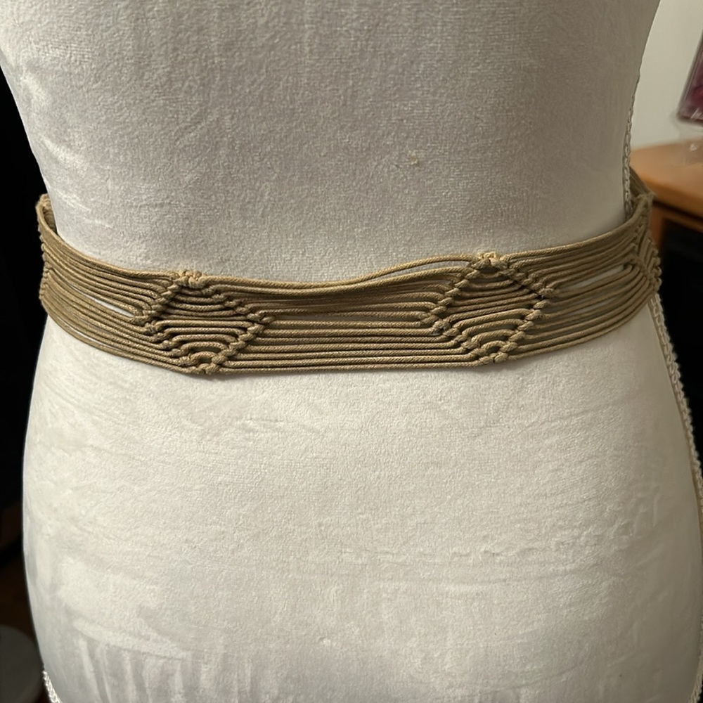 Macrame Styled Braided Intertwined Boho Rope Vint… - image 5